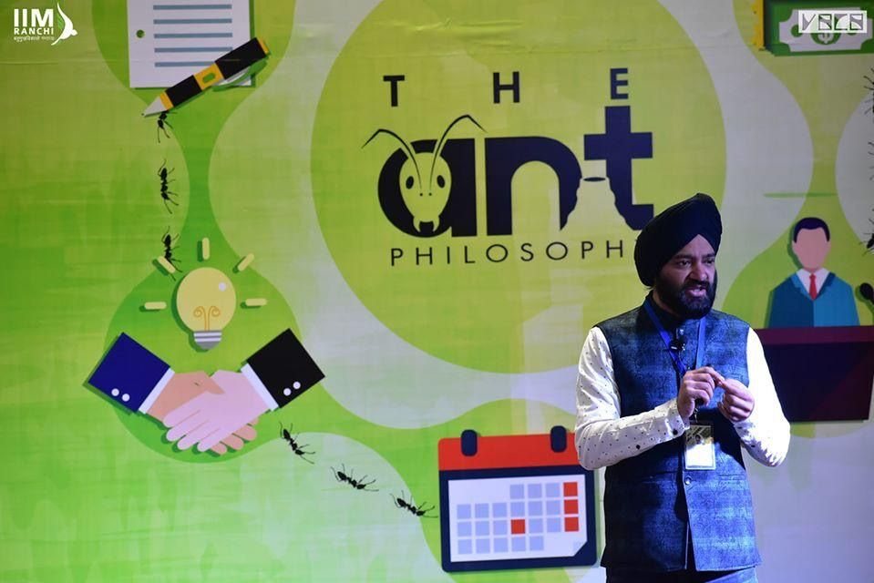 Harjeet speaking at IIM Ranchi
